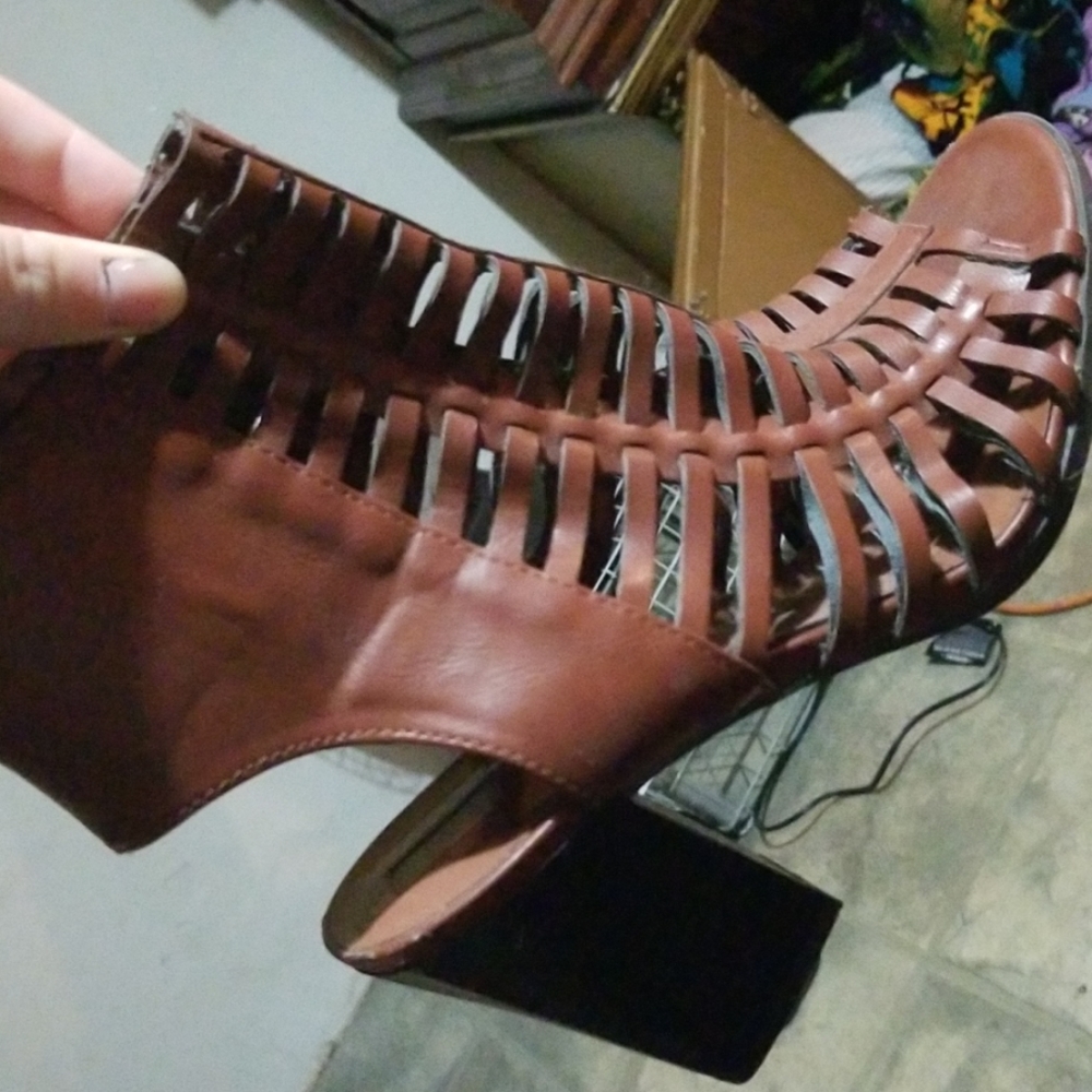 Shoes - Picture 2 of 2